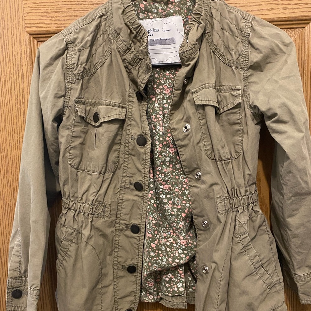 Beautiful spring Gap kids jacket size M